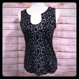 White House black market blouse